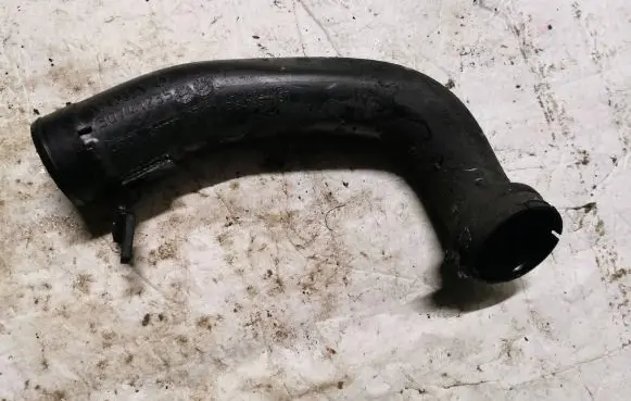 Volvo V50 Intercooler hose/pipe 30741235