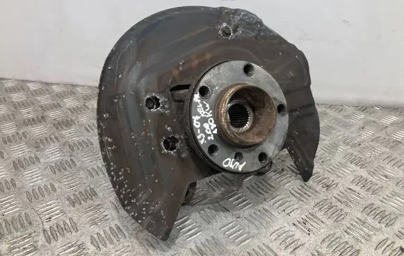 BMW X3 E83 Front wheel hub