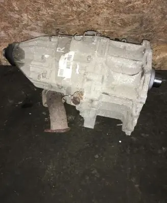 Nissan Pathfinder R51 Gearbox transfer box case 