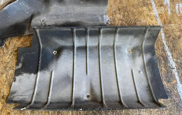 Mercedes-Benz E W124 Other under body part 