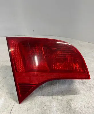 Audi A4 S4 B7 8E 8H Tailgate rear/tail lights 8E9945093A 484501 ULO749001