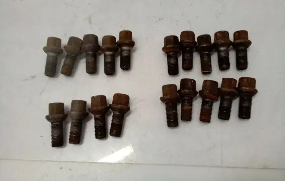 Nuts/bolts