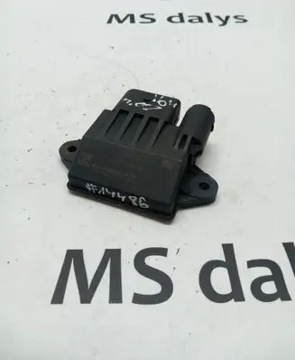 Mercedes-Benz ML W164 Glow plug pre-heat relay 0522140710