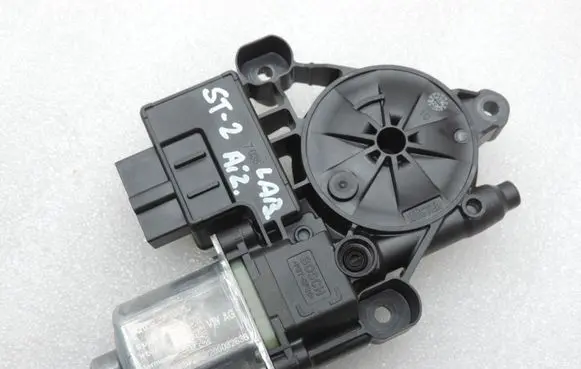 Cupra Leon Rear door window regulator motor 5Q0959408D 0130822694