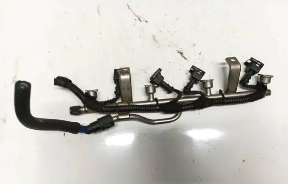 Opel Astra H Fuel main line pipe