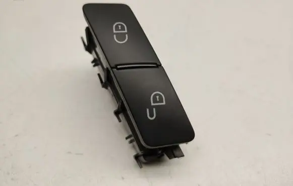 Mercedes-Benz E W212 Central locking switch button A2048706310