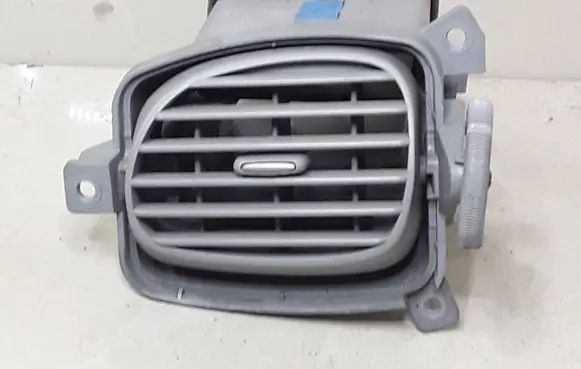 Dashboard side air vent grill/cover trim