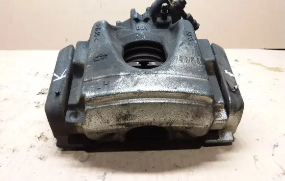 Peugeot 508 Front brake caliper