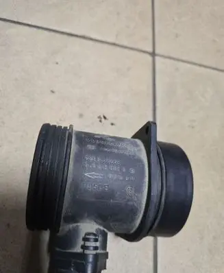 Renault Vel Satis Mass air flow meter 8200124508A