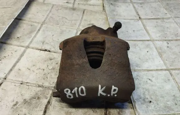 Skoda Octavia Mk2 (1Z) Front brake caliper