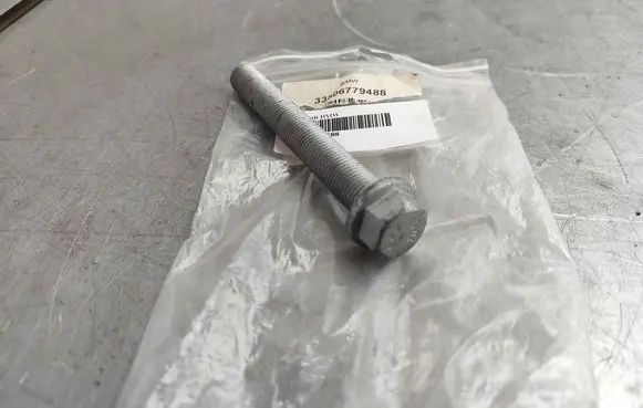 BMW 5 F10 F11 Nuts/bolts 33506779488 33506758105 6779488