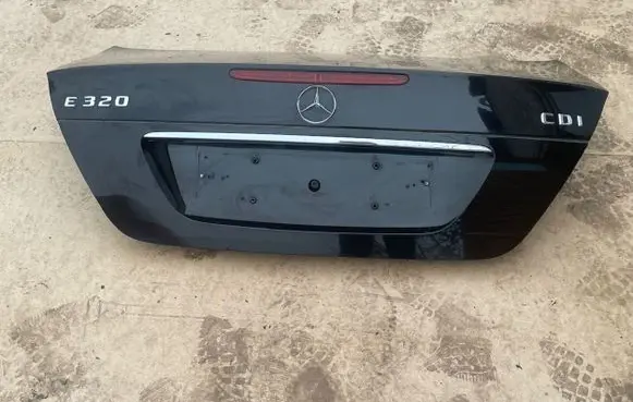 Mercedes-Benz E W211 Tailgate/trunk/boot lid 