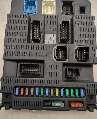Citroen C4 I Picasso Fuse module 9659285480 0087362131006 0912266181006