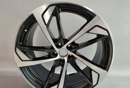 Audi Q7 4M R22 alloy rim 4M0601025CN