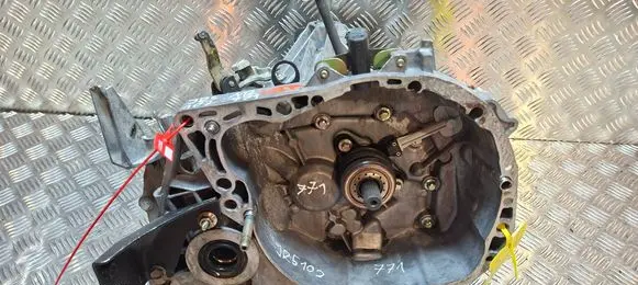 Renault Megane II Manual 5 speed gearbox S26337771 JR5102