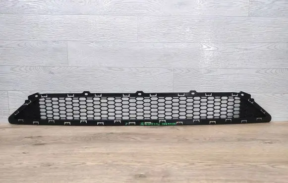 Hyundai Tucson TL Front bumper lower grill 86561D7000