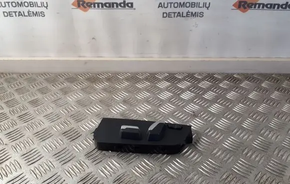 BMW 4 F32 F33 Seat control switch 9382467