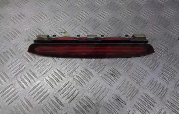 Toyota Corolla Verso E121 Third/center stoplight