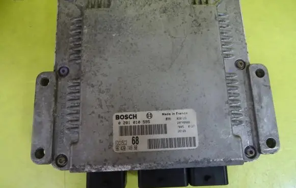 Citroen Xsara Picasso Engine control unit/module 0281010595