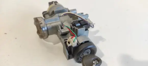 Mazda 626 Ignition lock 7103 FO3