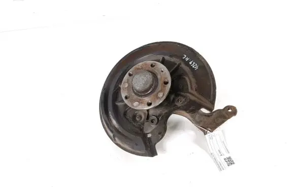 Rear wheel hub