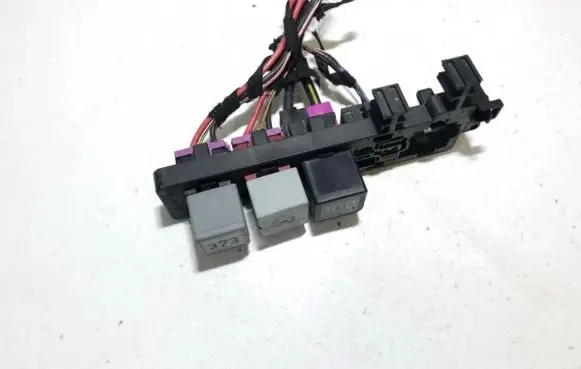 Volkswagen PASSAT B6 Fuse box set 1k1937503