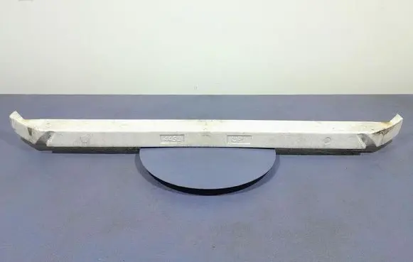 Toyota Avensis T270 Front bumper support beam 5261105011