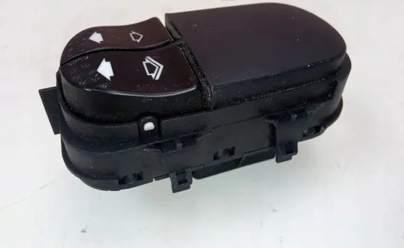 Ford Focus Quarter vent window switch 