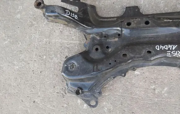 Toyota Auris E180 Front subframe