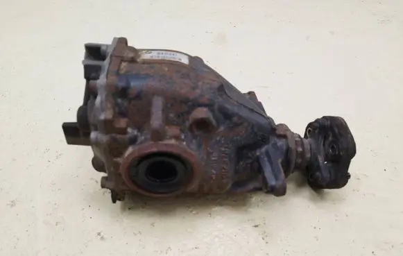 BMW 1 F20 F21 Rear differential 7605591