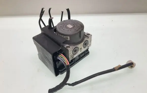 Peugeot 208 ABS Pump 9806891780