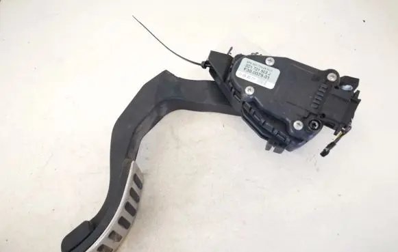 Volkswagen Phaeton Accelerator throttle pedal 3d1721503j f30007901