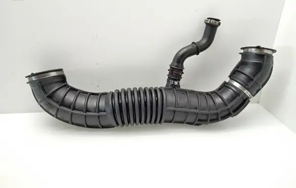 Ford Transit Turbo air intake inlet pipe/hose CC119C623CG EK2Q6A886AC