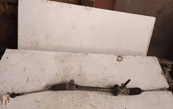 Toyota Yaris Steering rack