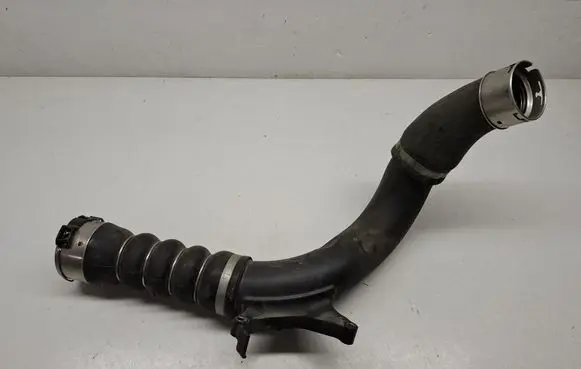 BMW X2 F39 Intercooler hose/pipe 9452508 13719452508 MGW00403