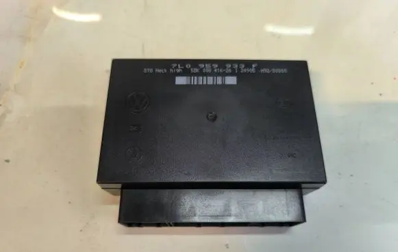 Volkswagen Touareg I Comfort/convenience module 7L0959933F 5DK00841662
