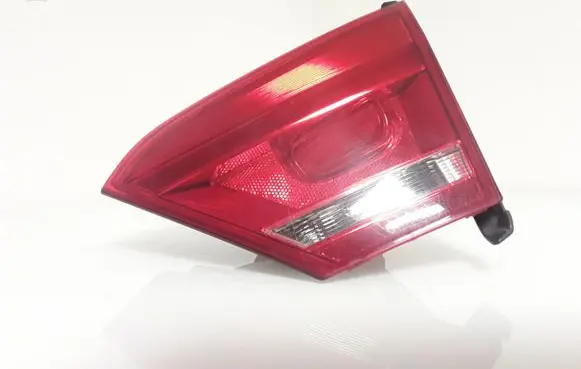 Volkswagen PASSAT B7 USA Tailgate rear/tail lights 561945094B