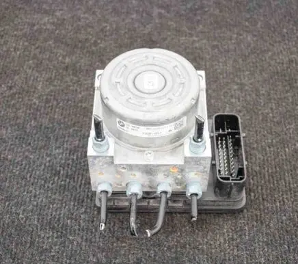 BMW 1 F20 F21 ABS Pump 68916126891611