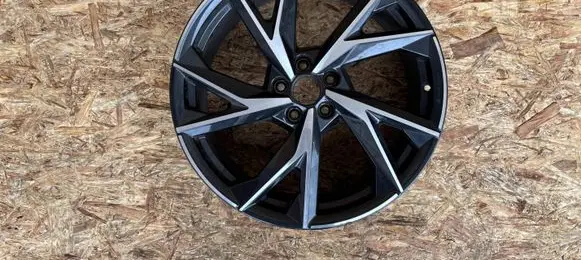 Audi R8 4S R20 alloy rim 4S0601025BT K5K772K