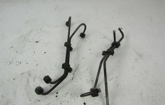 Ford Focus Fuel injector supply line/pipe