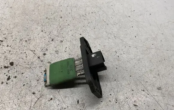 Toyota Corolla E120 E130 Heater blower motor/fan resistor R56K1R56K 46105 3R36K