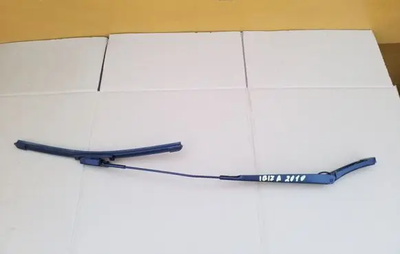 Seat Ibiza IV (6J,6P) Front wiper blade arm 6J2955409