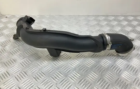 Intercooler hose/pipe