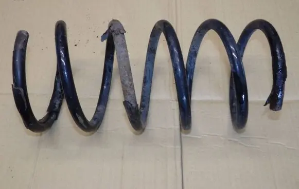 Volvo S60 Coil spring/strut mount 