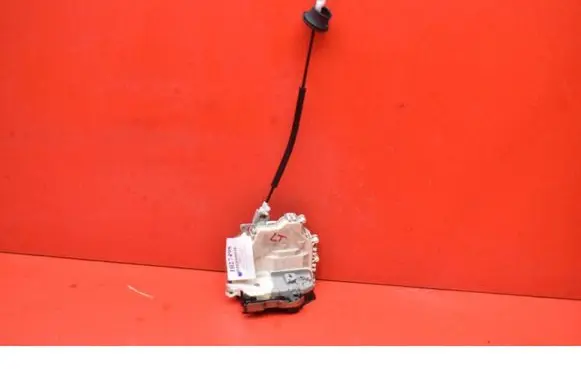 Audi A4 S4 B8 8K Rear door lock 8K0839015C