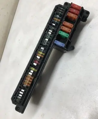 BMW 5 E60 E61 Fuse module