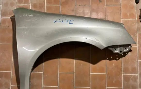 Volkswagen Jetta V Fender