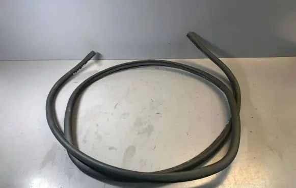 BMW 5 F10 F11 Engine compartment rubber 51767019779 7019779