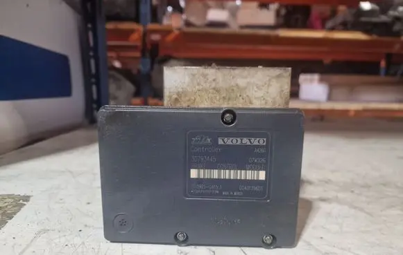Volvo XC90 ABS Pump 30793445