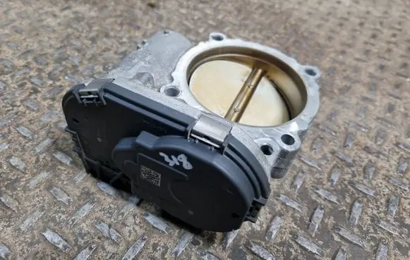 Chrysler Pacifica Throttle valve 05184349AE 0280750770